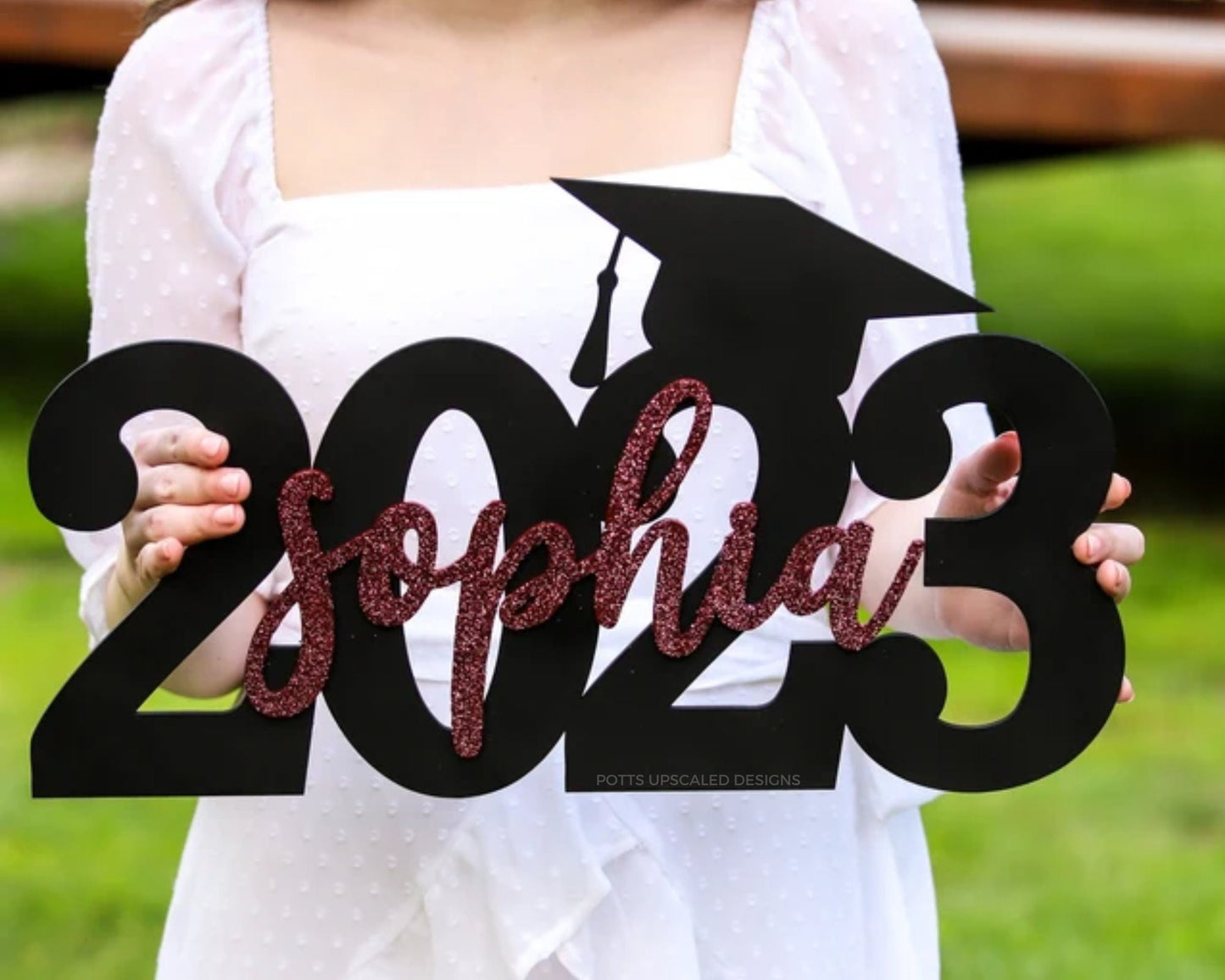 Custom Graduation Sign for Class of 2026, Senior Pictures Photo Prop, Back to School Decor