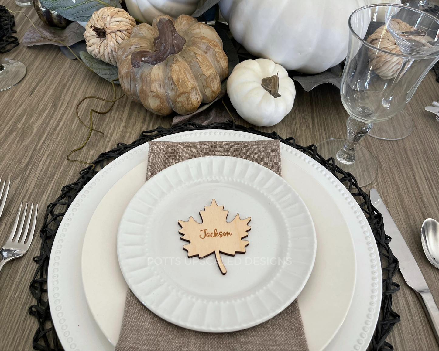 Personalized Fall Leaf Place Cards – Autumn Table Decor for Thanksgiving, Weddings & Events