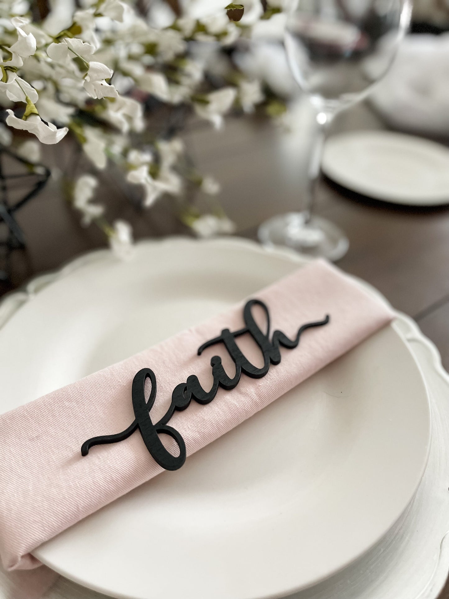 Easter Table Decor, Spring Dining Table Accessories, Farmhouse Style, Faith Easter Risen Jesus Plate Ornaments,