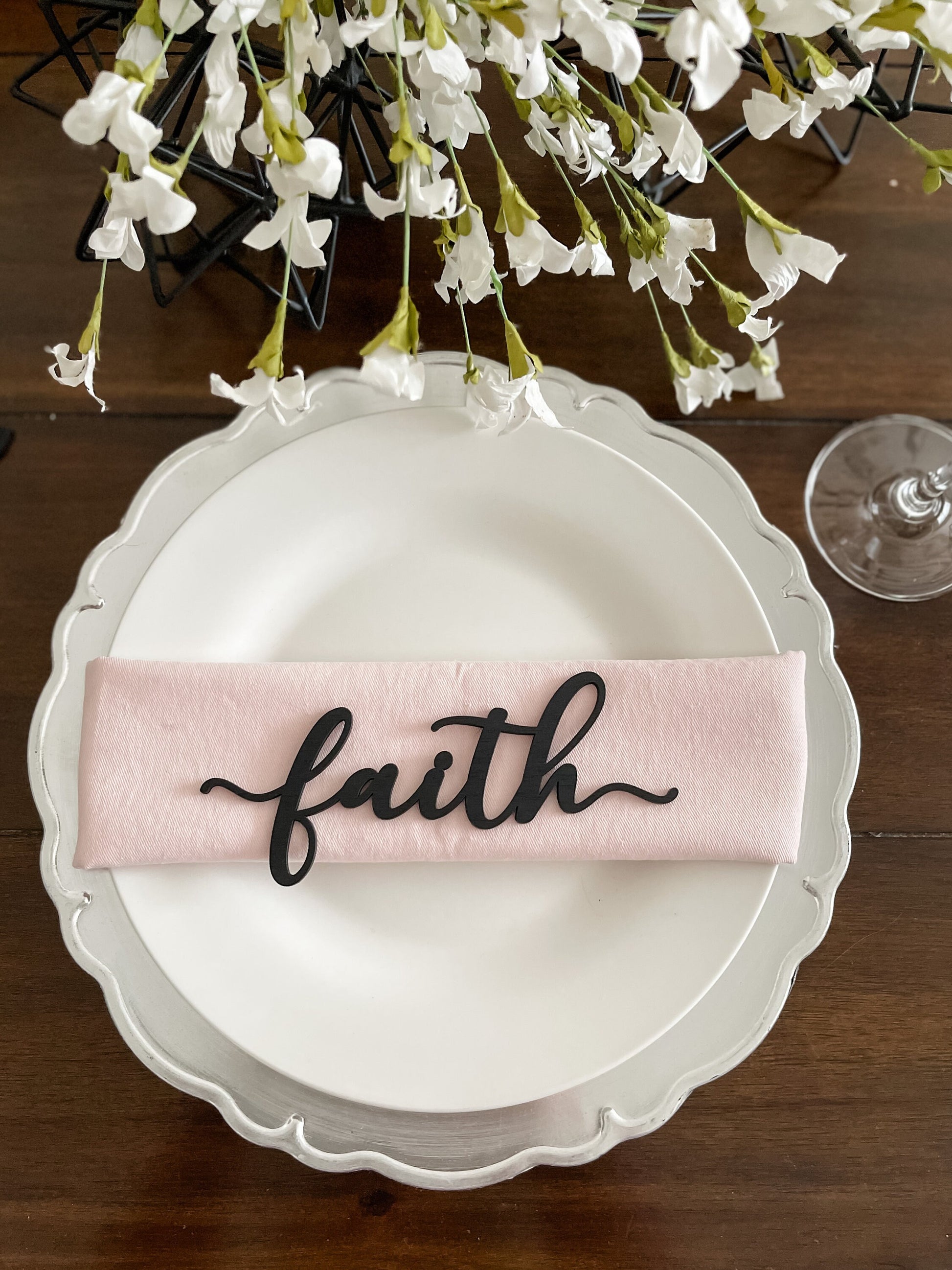 Easter Table Decor, Spring Dining Table Accessories, Farmhouse Style, Faith Easter Risen Jesus Plate Ornaments,