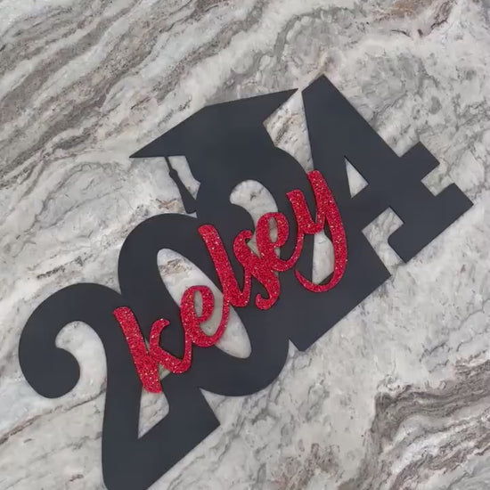 Custom Graduation Sign for Class of 2026, Senior Pictures Photo Prop, Back to School Decor